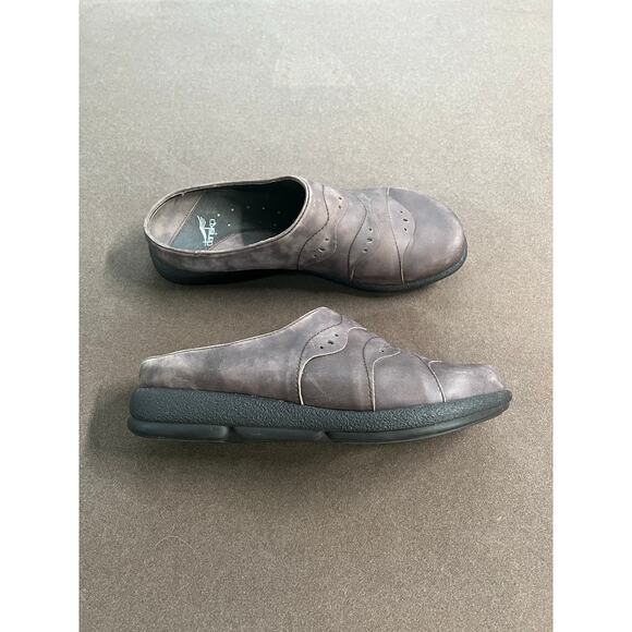 Dansko Glenna Brown Nubuck "Distressed Look" Clogs Women's Size EU 38 US 7.5-8 - Picture 2 of 9